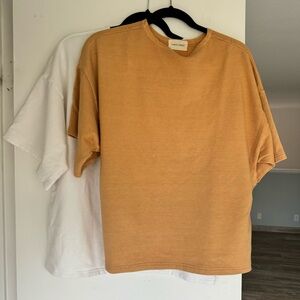 James Street Co Short Sleeve Backwards Tee (2 T shirts) apricot and white Small